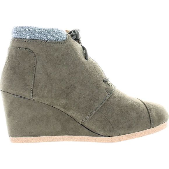 City Classified Rex-S Khaki Sweater Cuff Womens boots 5.5 NEW - Picture 2 of 4